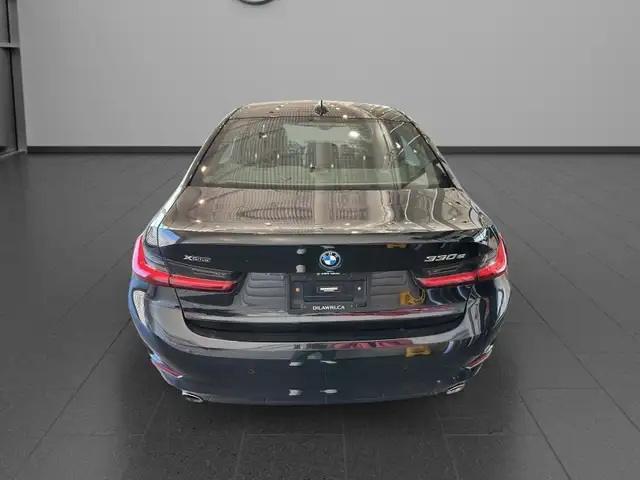 2022 BMW 330e xDrive Sedan Plug-in Hybrid! Outstanding value! - Photo 16