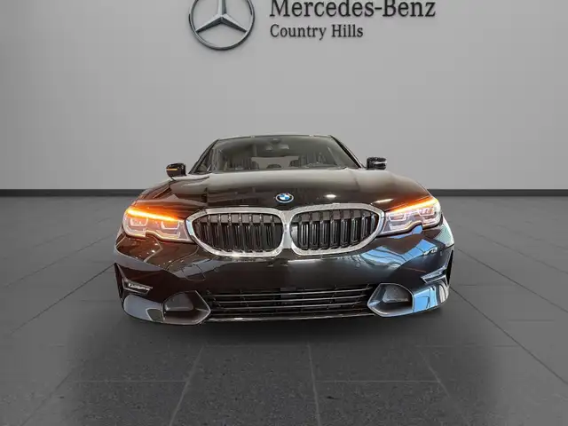 2022 BMW 330e xDrive Sedan Plug-in Hybrid! Outstanding value! - Photo 18