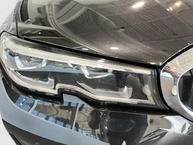 2022 BMW 330e xDrive Sedan Plug-in Hybrid! Outstanding value! - Photo 19