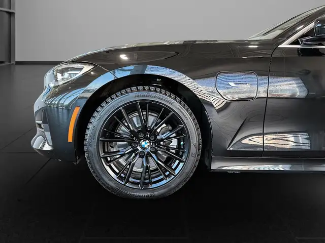 2022 BMW 330e xDrive Sedan Plug-in Hybrid! Outstanding value! - Photo 20