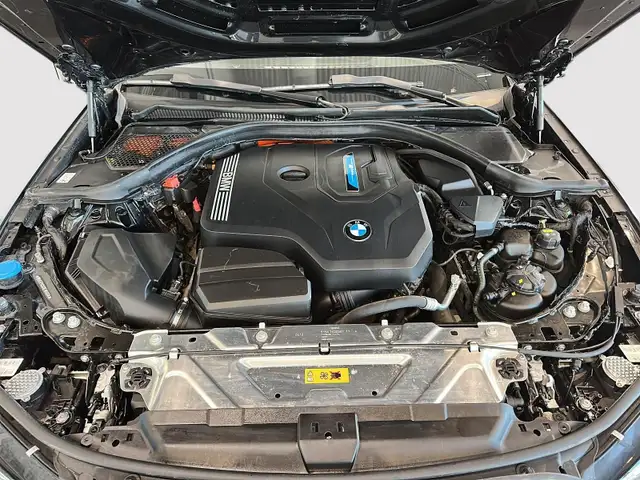 2022 BMW 330e xDrive Sedan Plug-in Hybrid! Outstanding value! - Photo 21