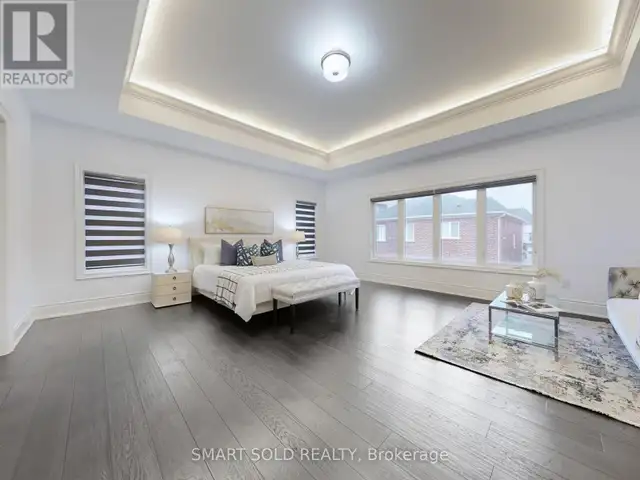 For Sale: Spacious Luxury Detached Home in Observatory - Photo 9