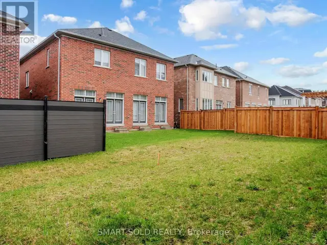 For Sale: Spacious Luxury Detached Home in Observatory - Photo 16