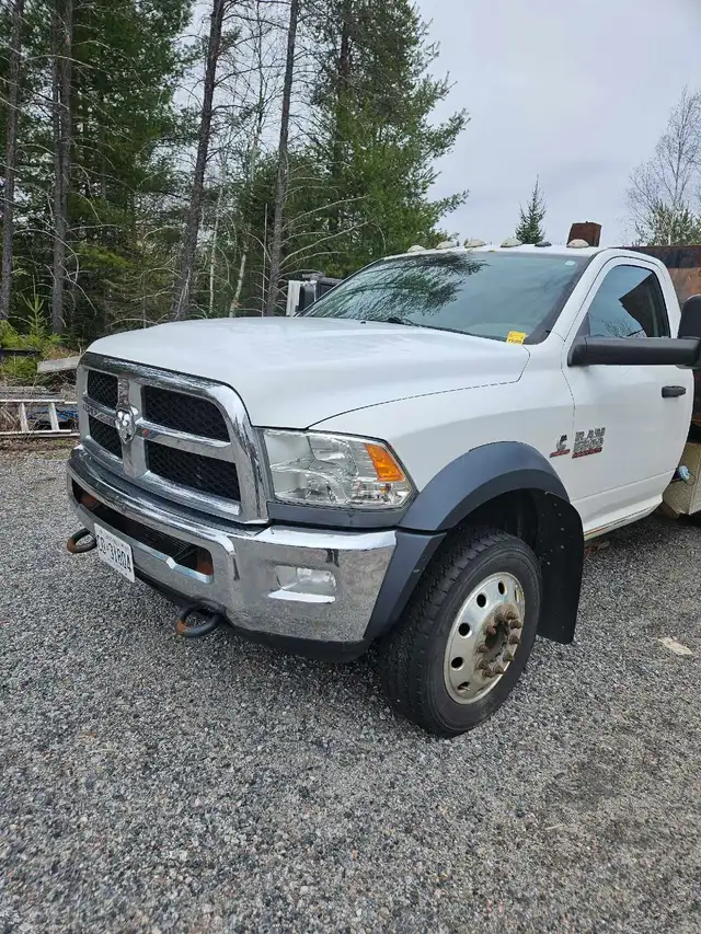 2015 Ram 5500 dump - Photo 3