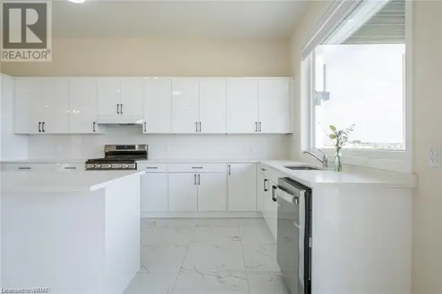 52 Grandville Circle, Paris  ON, N3L0J3 Luxury House for rent - Photo 10