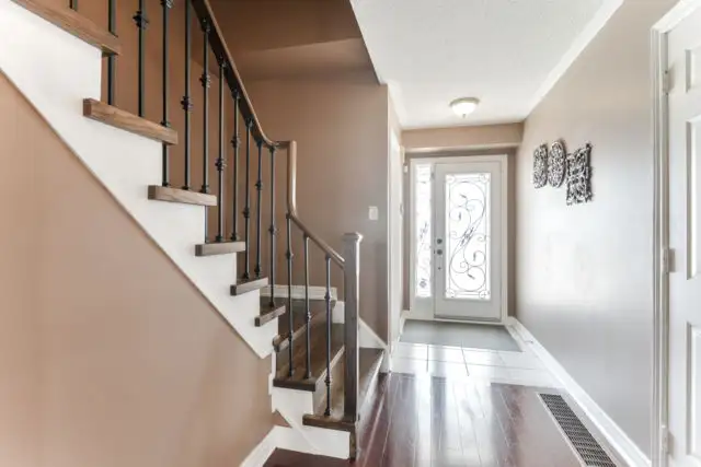 A beautiful detached house for rent -Sandlewood and Chinguacousy - Photo 2