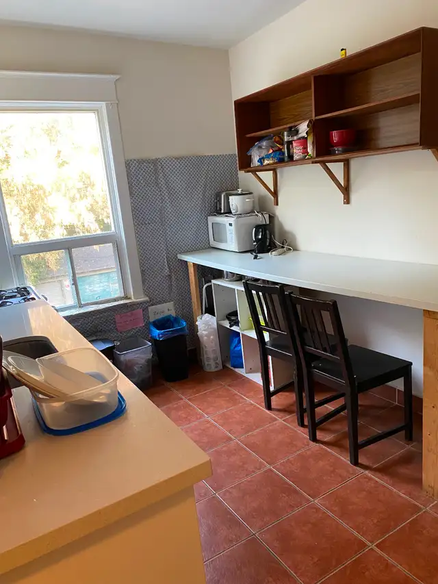 Cozy room in eastyork available from June 1st,single/couple - Photo 5