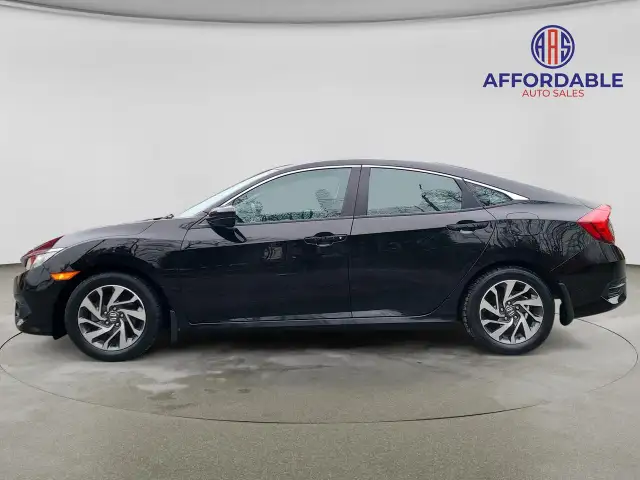 2018 Honda Civic SE - Photo 3
