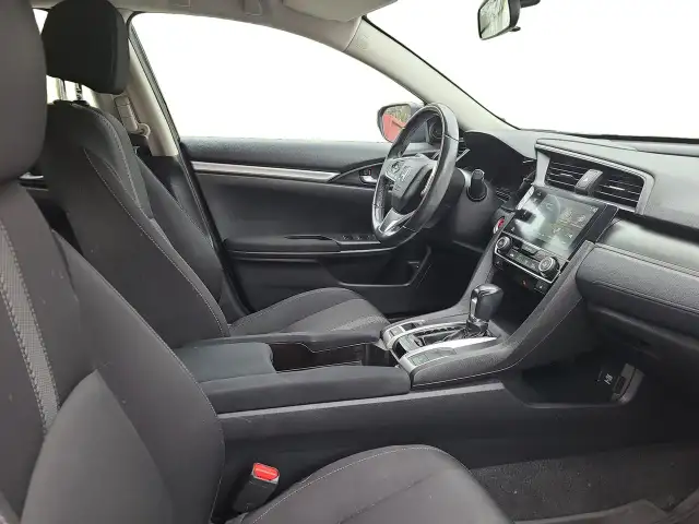 2018 Honda Civic SE - Photo 11