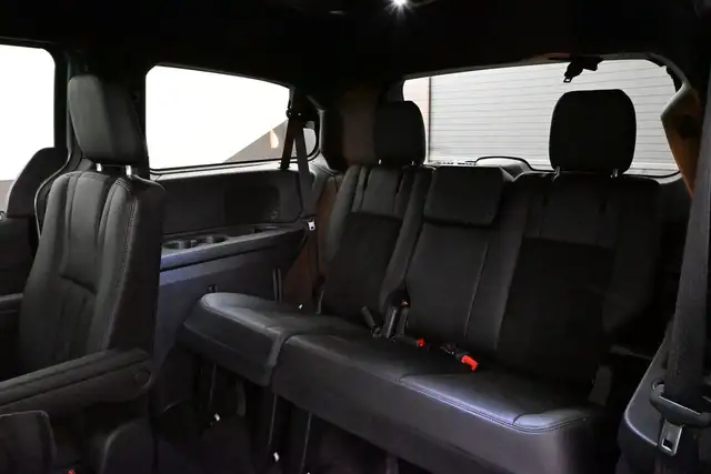 2020 Dodge Grand Caravan Premium Captains Chairs, Low Kms, Remot - Photo 22