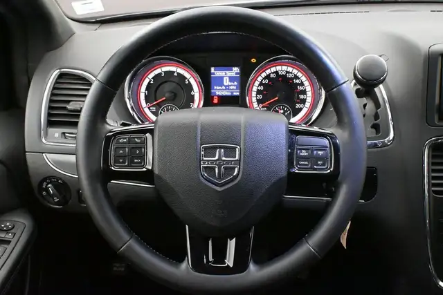 2020 Dodge Grand Caravan Premium Captains Chairs, Low Kms, Remot - Photo 24