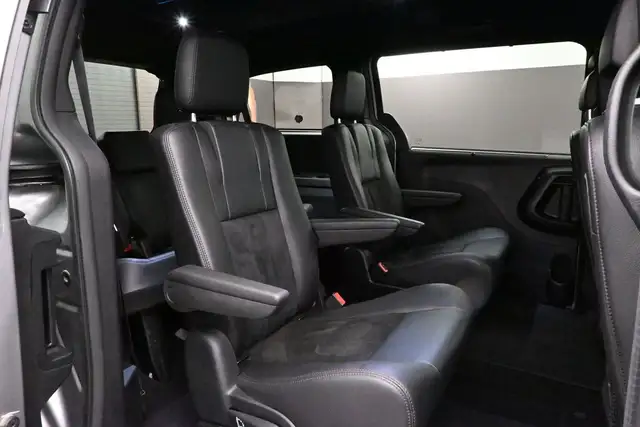 2020 Dodge Grand Caravan Premium Captains Chairs, Low Kms, Remot - Photo 27