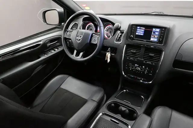 2020 Dodge Grand Caravan Premium Captains Chairs, Low Kms, Remot - Photo 28
