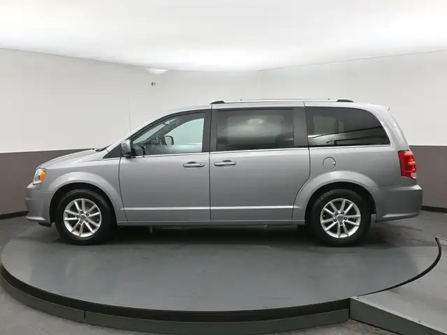 2020 Dodge Grand Caravan Premium Captains Chairs, Low Kms, Remot - Photo 31