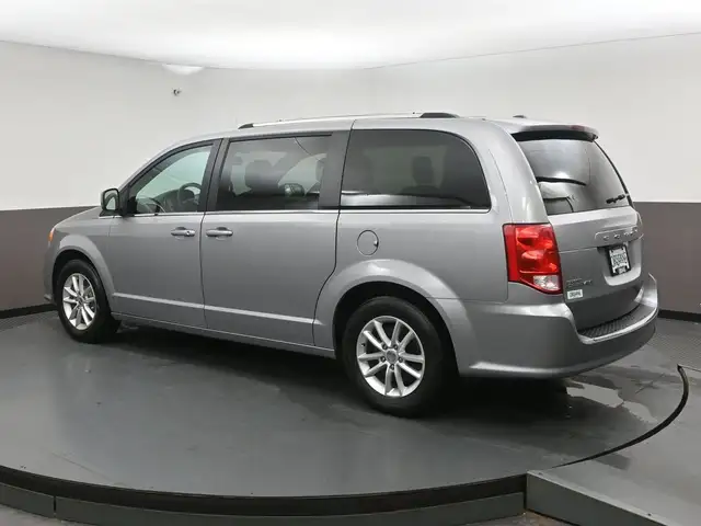 2020 Dodge Grand Caravan Premium Captains Chairs, Low Kms, Remot - Photo 32