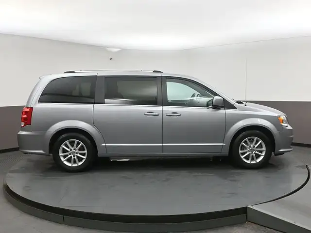 2020 Dodge Grand Caravan Premium Captains Chairs, Low Kms, Remot - Photo 35