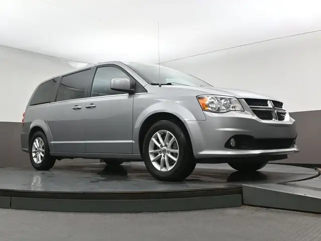 2020 Dodge Grand Caravan Premium Captains Chairs, Low Kms, Remot - Photo 38
