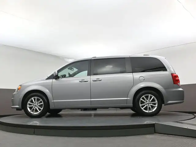 2020 Dodge Grand Caravan Premium Captains Chairs, Low Kms, Remot - Photo 41