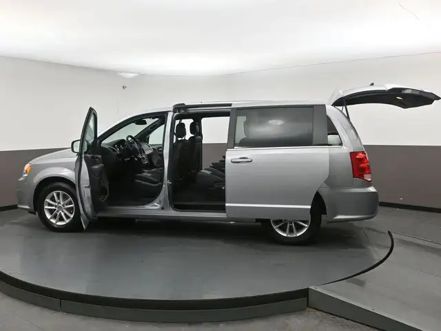 2020 Dodge Grand Caravan Premium Captains Chairs, Low Kms, Remot - Photo 56