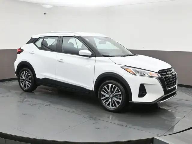 2025 Nissan Kicks Play SV CLEAROUT SALE - CALL 902-469-8484 FOR
