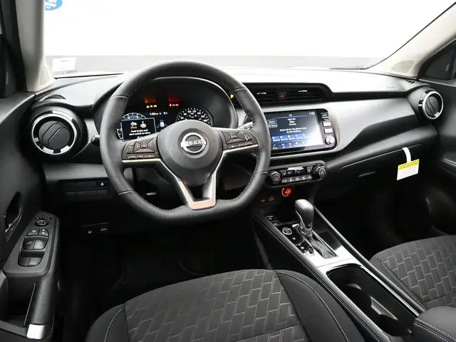 2025 Nissan Kicks Play SV CLEAROUT SALE - CALL 902-469-8484 FOR - Photo 14
