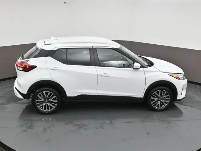 2025 Nissan Kicks Play SV CLEAROUT SALE - CALL 902-469-8484 FOR - Photo 43