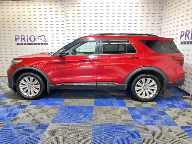 2020 Ford Explorer - Photo 2