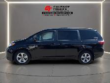 2017 Toyota Sienna LE AWD 7-PASS/B.CAM/H.SEATS/POWERDOORS/LOWKMS - Photo 4