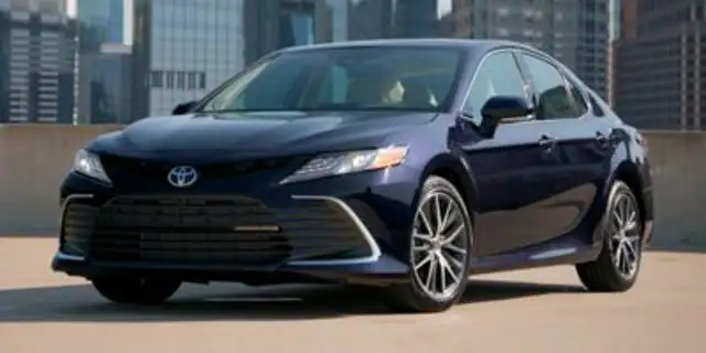 2024 Toyota Camry SE AWD