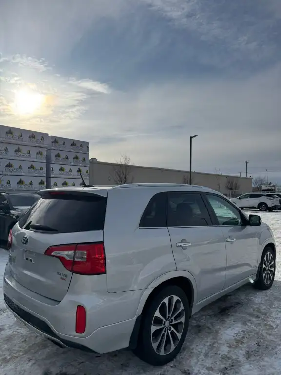 2014 Kia Sorento SX AWD V6 : Very Well Serviced - Photo 4
