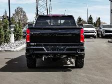 2024 Chevrolet Silverado 2500HD LT Midnight Edition 6.6L - Photo 12