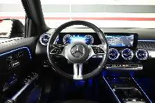 2024 Mercedes-Benz GLB 250 4MATIC Panoramic Roof Ambient Light N - Photo 12
