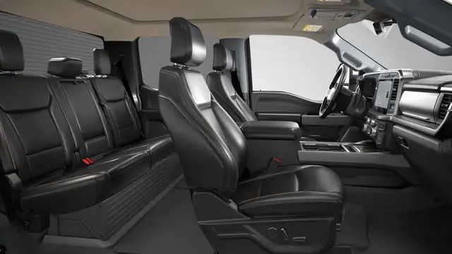 2026 Ford F-350 LARIAT | BLACK APPEARANCE PKG | POWER MOONROOF - Photo 8