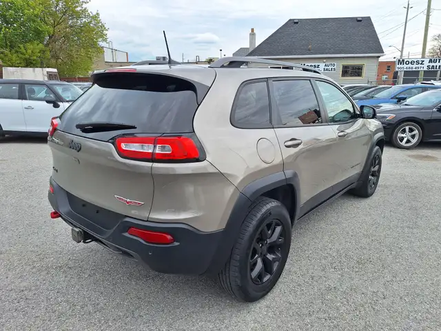 2016 Jeep Cherokee Trailhawk - Photo 6