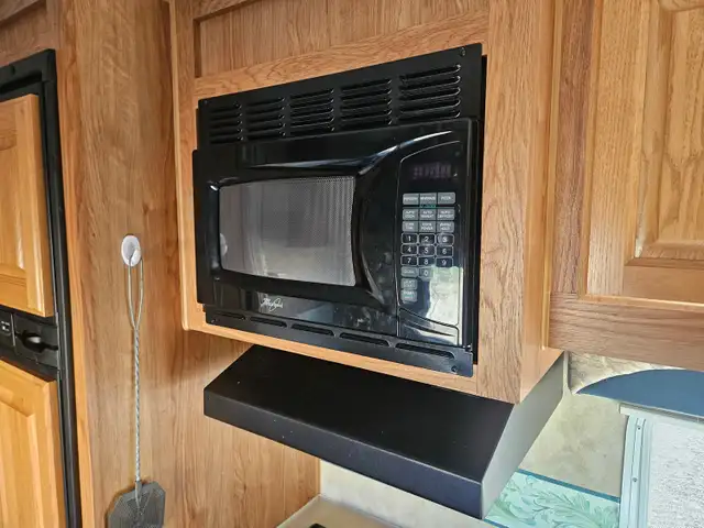 2006 Jayco 27 Ft T/A Travel Trailer 27BH - Photo 15