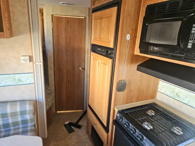 2006 Jayco 27 Ft T/A Travel Trailer 27BH - Photo 16