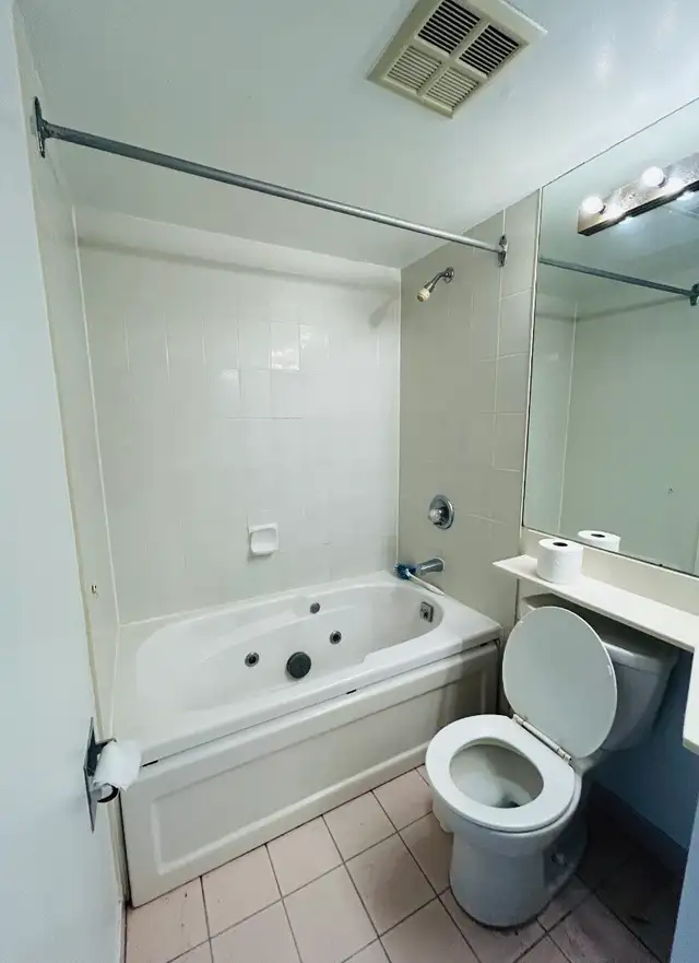LARGE ALL-INCLUSIVE SUITE AVAILABLE NOW, MISSISSAUGA CITY CENTRE - Photo 15