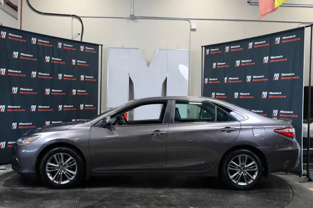 2017 Toyota Camry SE - LOW KM|CAMERA|ALLOY WHEELS|HEATED SEATS - Photo 3