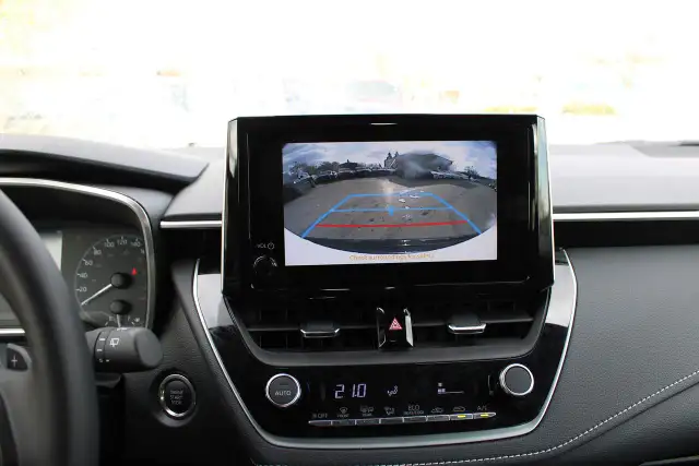 2025 Toyota Corolla - Photo 11