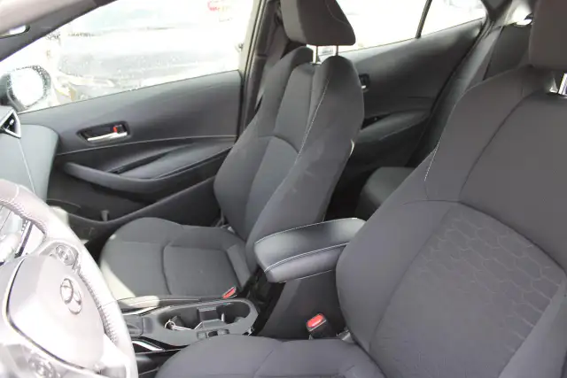 2025 Toyota Corolla - Photo 16