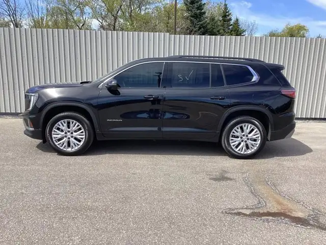 2025 GMC Acadia AWD Elevation | No Accidents | Leather Seats - Photo 2