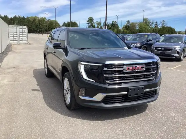 2025 GMC Acadia AWD Elevation | No Accidents | Leather Seats - Photo 4