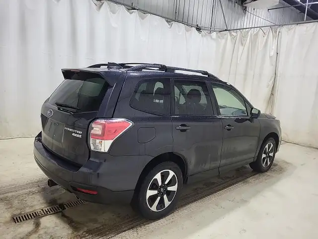 2017 Subaru Forester i Touring - Photo 3