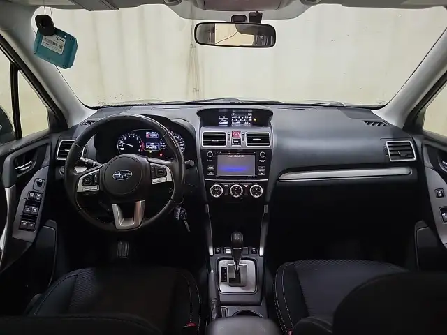 2017 Subaru Forester i Touring - Photo 7
