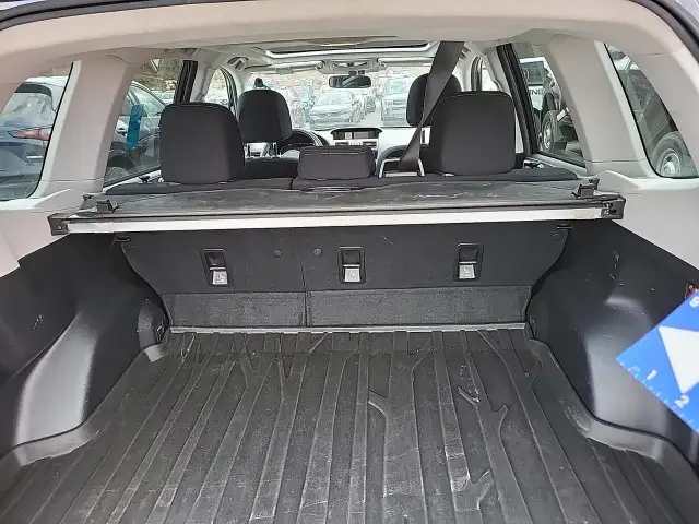 2017 Subaru Forester i Touring - Photo 8