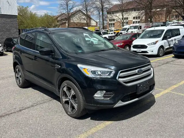 2018 FORD ESCAPE SEL EDITION | AWD | PANO ROOF | LOADED - Photo 6