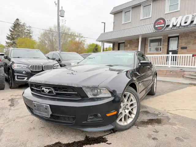 2012 Ford Mustang 2dr Cpe V6 Manual - Photo 3