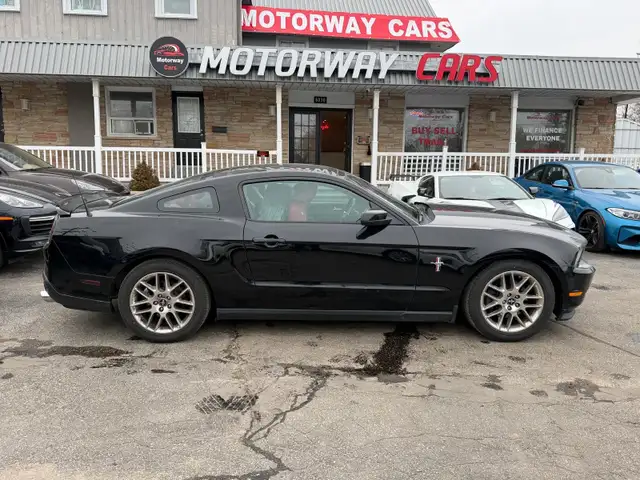 2012 Ford Mustang 2dr Cpe V6 Manual - Photo 8
