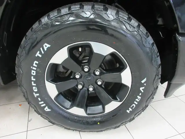 RAM 1500 2019 SPORT CREWCAB BOITE 5,7 4X4 V8 5,7L BANC ET VOLANT - Photo 4
