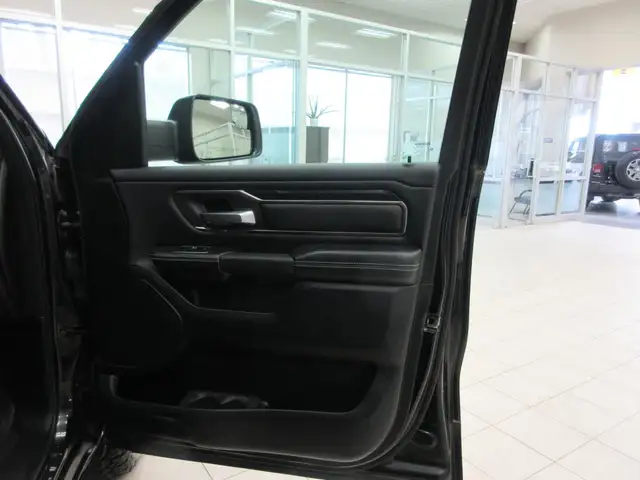 RAM 1500 2019 SPORT CREWCAB BOITE 5,7 4X4 V8 5,7L BANC ET VOLANT - Photo 10